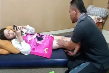 Prank Pijat Gairah Berujung Hubungan Intim